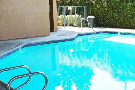 Governors Inn - 11