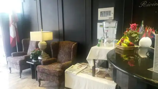 Divya Sutra Suites on Robson Downtown Vancouver - 10
