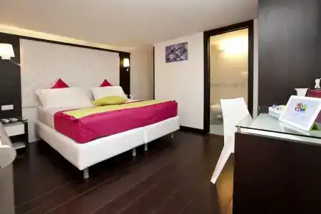 Sorrento Flats - 21