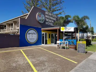 Montego Mermaid Beach Motel - 0
