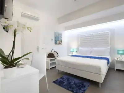 Tasso Suites & Spa - 37