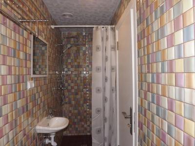 Holiday Hostel - 7