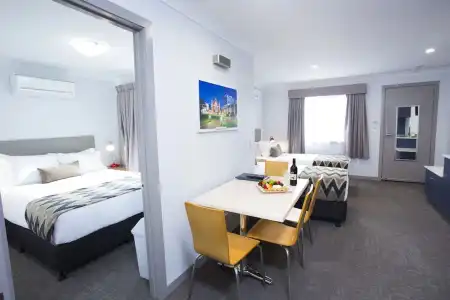 Altitude Motel Apartments - 84