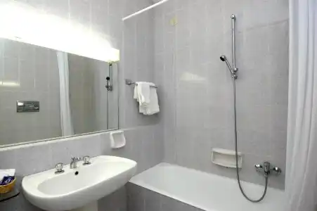 Grand Excelsior - 34