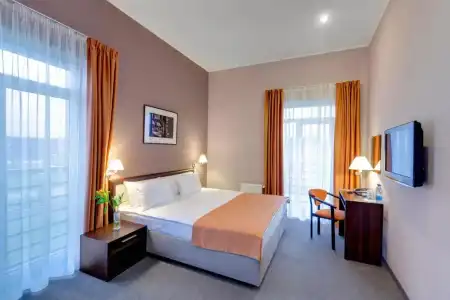 Ramada by Wyndham Lviv - 19