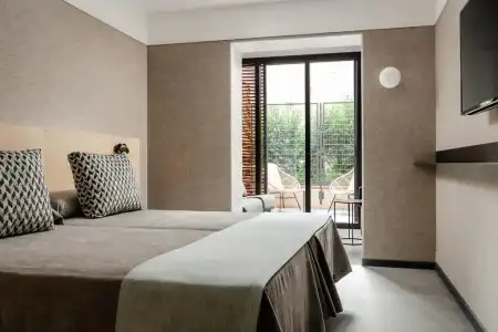Raval House - 3