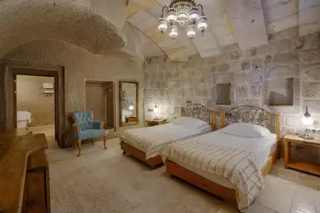 Hera Cave Suites - 109