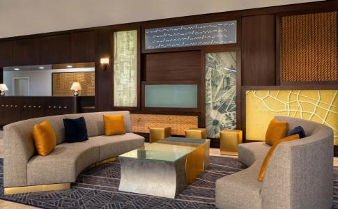 Sheraton Norfolk Waterside - 4