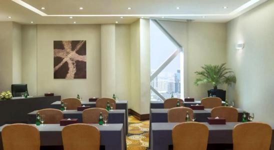 City Seasons Towers Bur Dubai - 35
