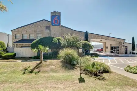 Motel 6 Dallas, TX - Forest Lane - 0