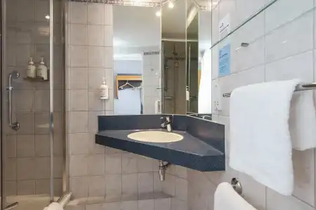 Holiday Inn Express Bristol City Centre by IHG - 6