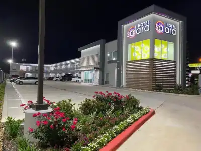 Solara Hobby Airport - 7