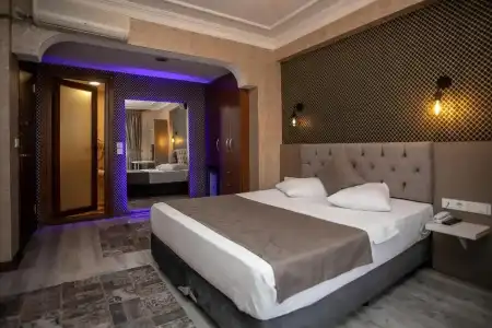 Pera Capitol - 72