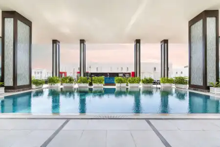 DoubleTree by Hilton Doha - Al Sadd - 12