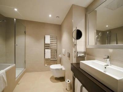 HiLight Suites - 106