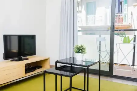 Feelathome Plaza Apartments - 52