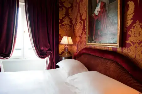 L'Hotel - 74