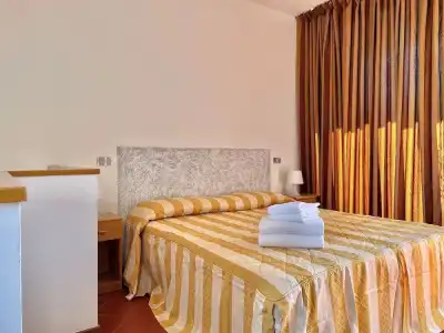 Beatrix - Apartments - 25