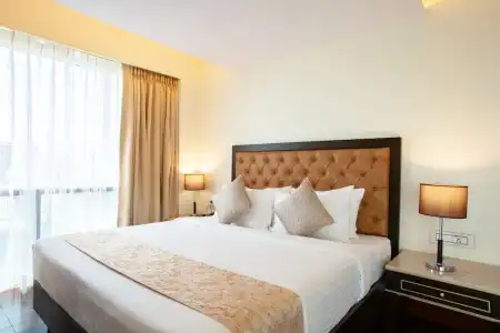 Royale Exotica - 17