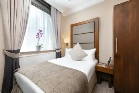 Gem Langham Court - 47