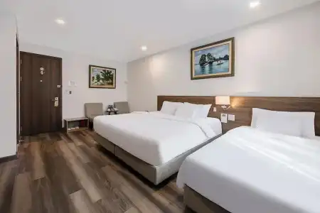 A25 - Hoang Dao Thuy 1 - 24
