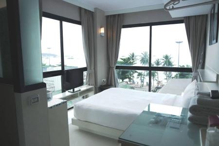 Serenotel Pattaya Beach Front - 6