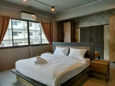 Premier Hostel - 63