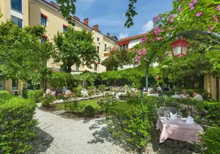 ParkGraz - Traditional Luxury - 17