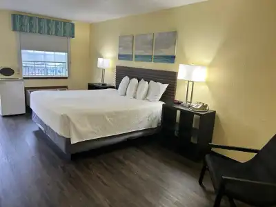 Seven Gables Inn - 3