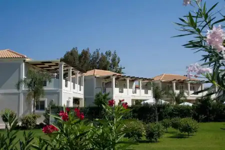 Mamfredas Luxury Resort - 0
