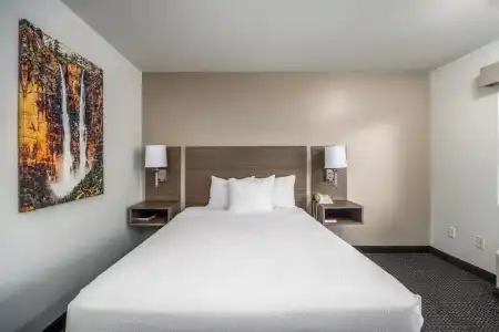 St. George Inn & Suites - 70