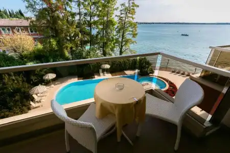 Continental Wellness & Spa - 70