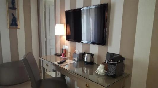 Hôtel Saint Cyr Etoile - 139