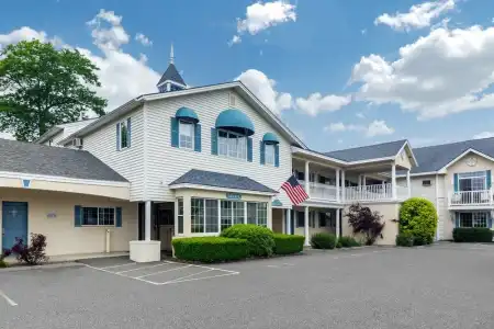 Ogunquit & Suites - 20