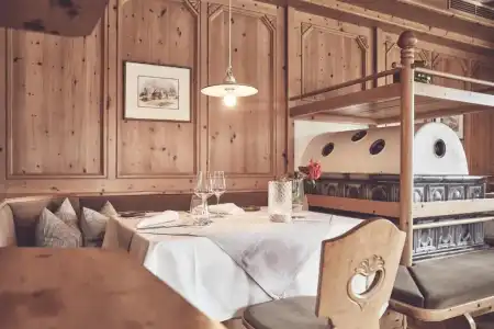 Haller Suites & Restaurant - 9
