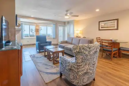 San Clemente Cove - 42