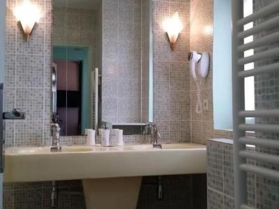 Le Castel Guesthouse - 96