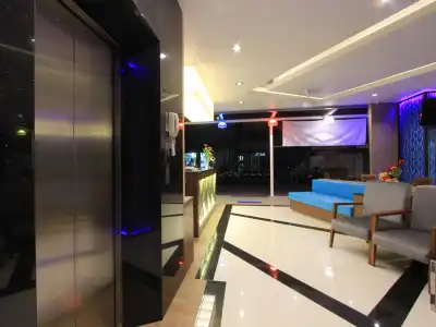 The Crystal Beach - 1