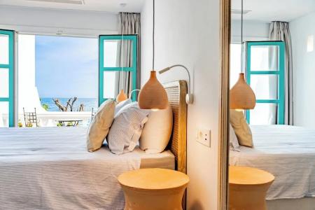 The Sea Club - 145