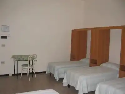 Ostello Casa per Ferie Stella Marina - Hostel - 4
