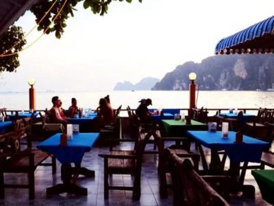Phi Phi Don Chukit Resort - 34