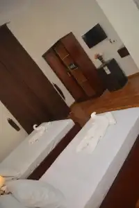 Midtown Hostel - 61