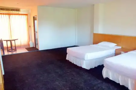 Sichang Shine Khao Resort - 74