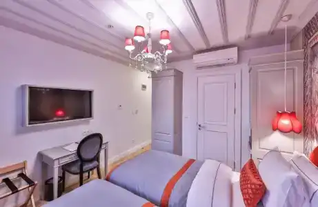 9 Doors - 25