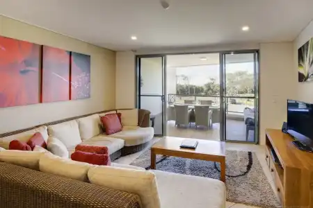 Bay Royal Apartments - 66