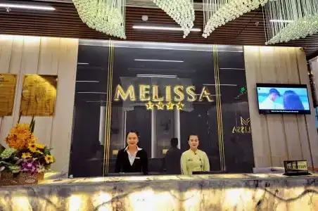 Melissa - 26