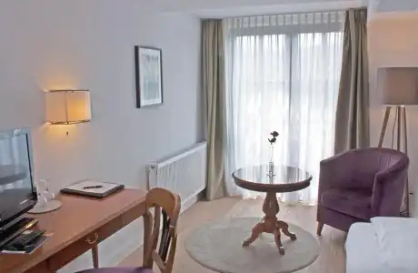 Bayerischer Hof - 74