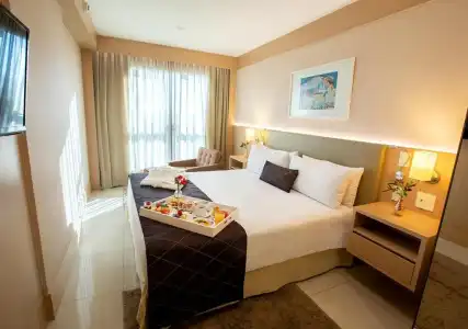 Cullinan Hplus Premium - 235