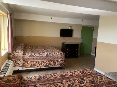 Sea Palace Inn - 67