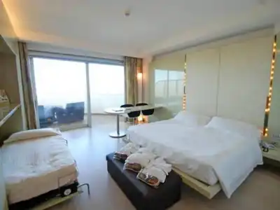 Premier & Suites - 45